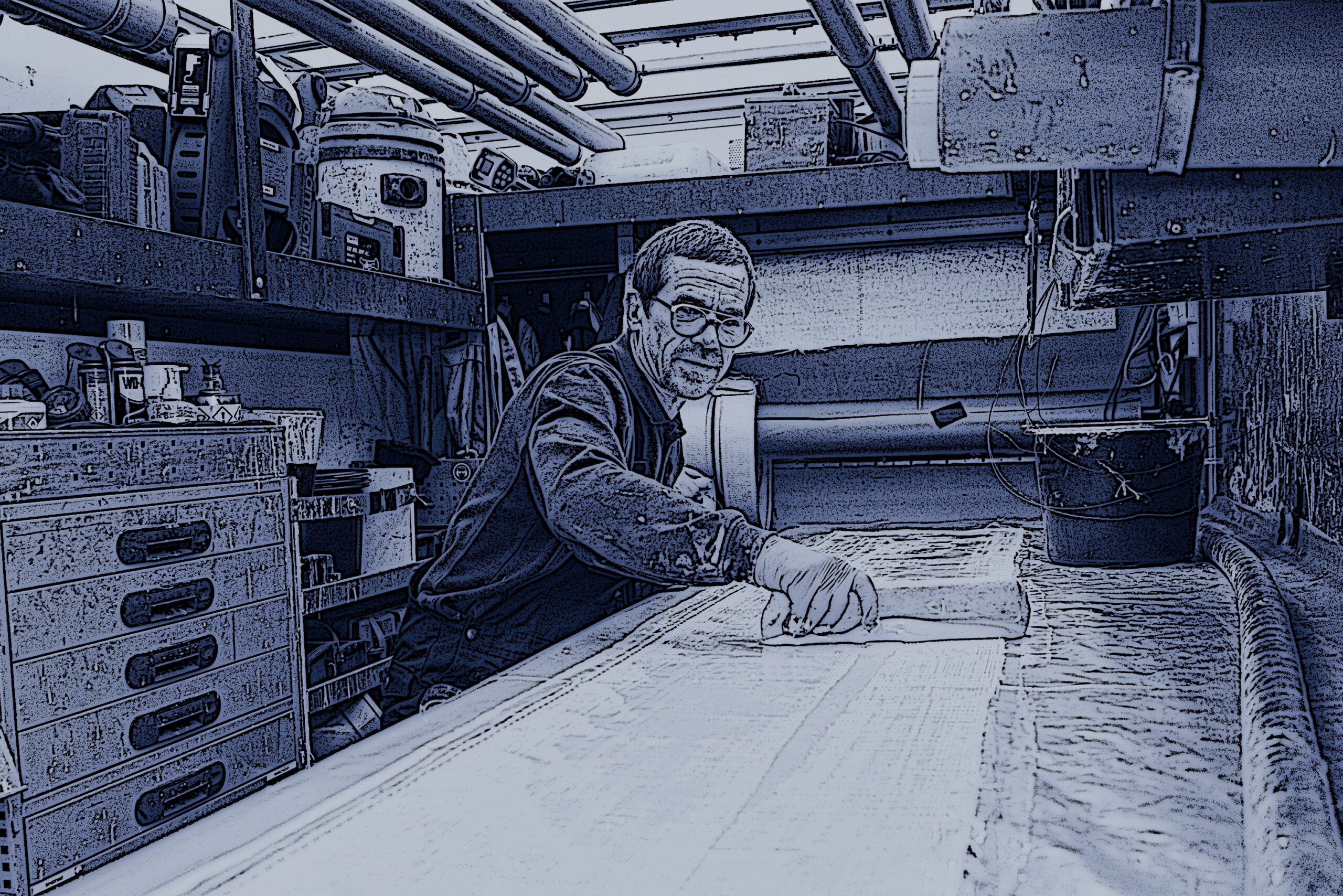 harsverdelen Een packer voor het relinen wordt gemaakt door glasvezeldoek met hars te bestrijken.